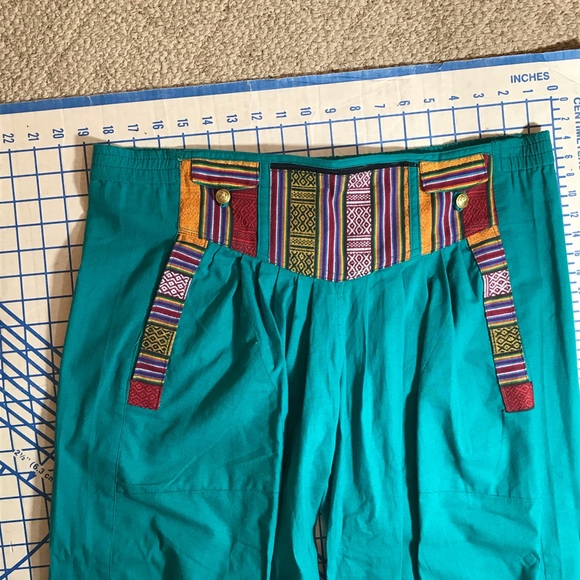 Boho embroidered pants lots of pockets nwot large - Picture 5 of 8
